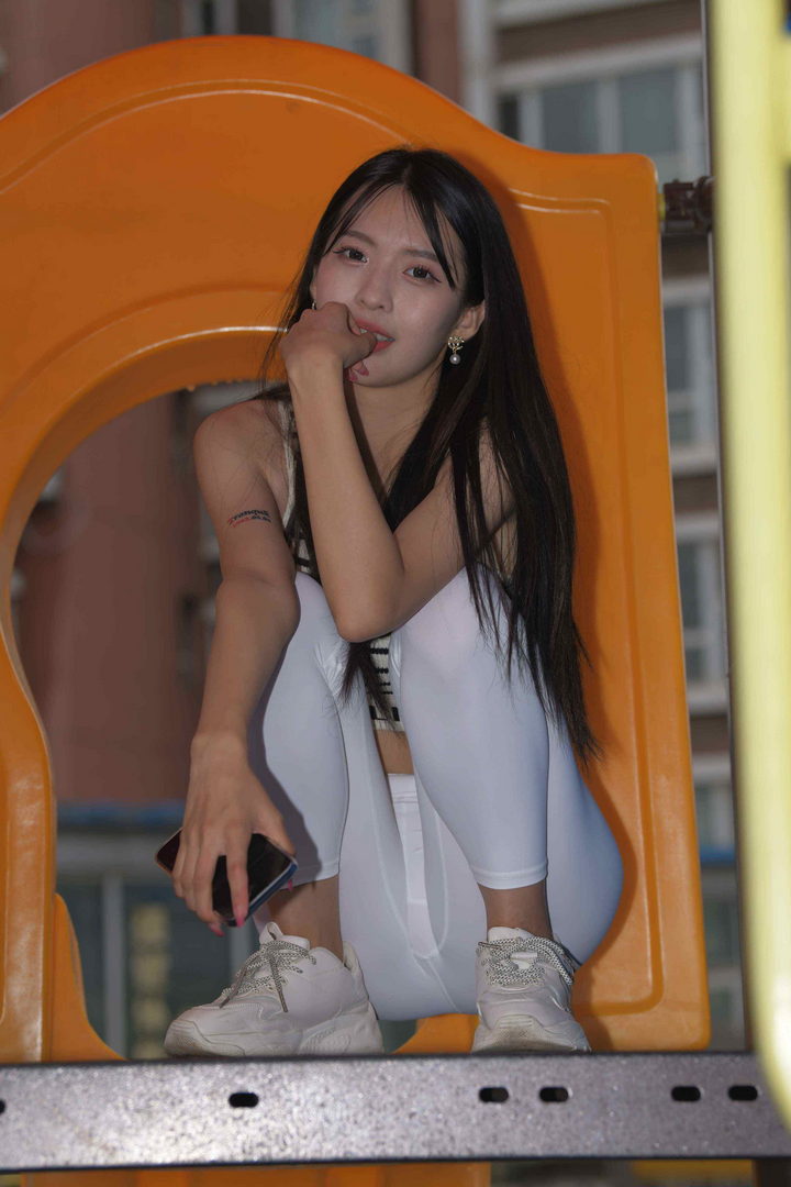 QB1934 远方来的小姐姐-第一季 套图622张+视频-神兽街拍